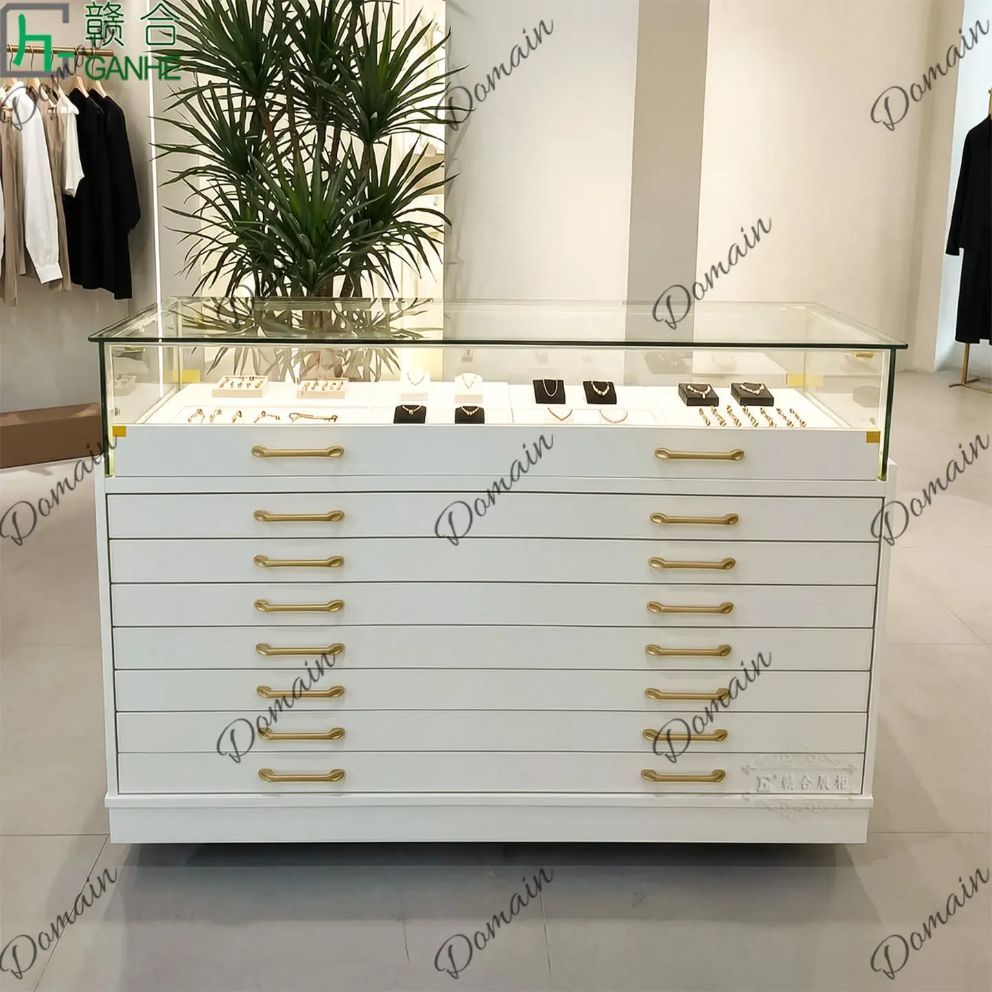 81 N Vetrina in vetro di lusso - Jewelry For Watches recensione e prezzo